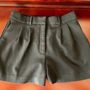 Aritzia Babaton Pleated Mini Short